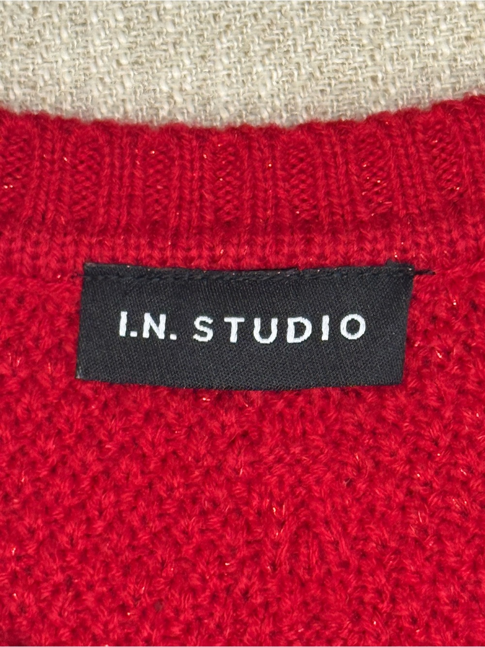 I.N. Studio Red & Black Chevron Stripe Textured Knit Crewneck Sweater size L - Picture 3 of 4